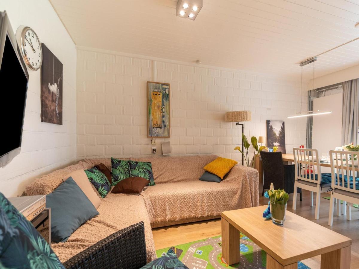 Snug Apartment In Houthalen Oost With Heated Pool Genk Kültér fotó